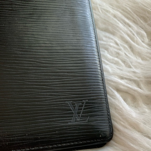 Louis Vuitton Epi wallet - Picture 2 of 16